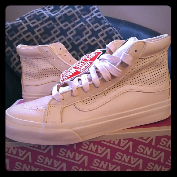 Vans Shoes - Vans Sk8 Hi Women Sz 8 NIB